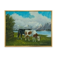 Крави Ядат Трева Пред Езеро В Рамка Картина Платно Изкуство Печат